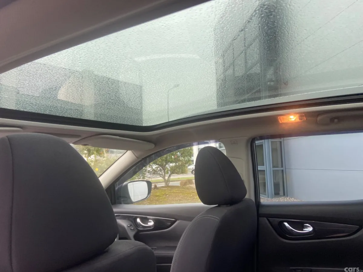 Nissan Qashqai SUV, Petrol, 2017, Grey