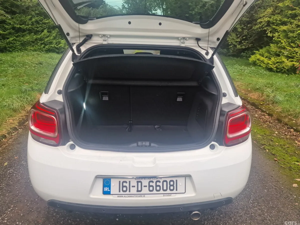 Citroen DS 3 Hatchback, Petrol, 2016, White