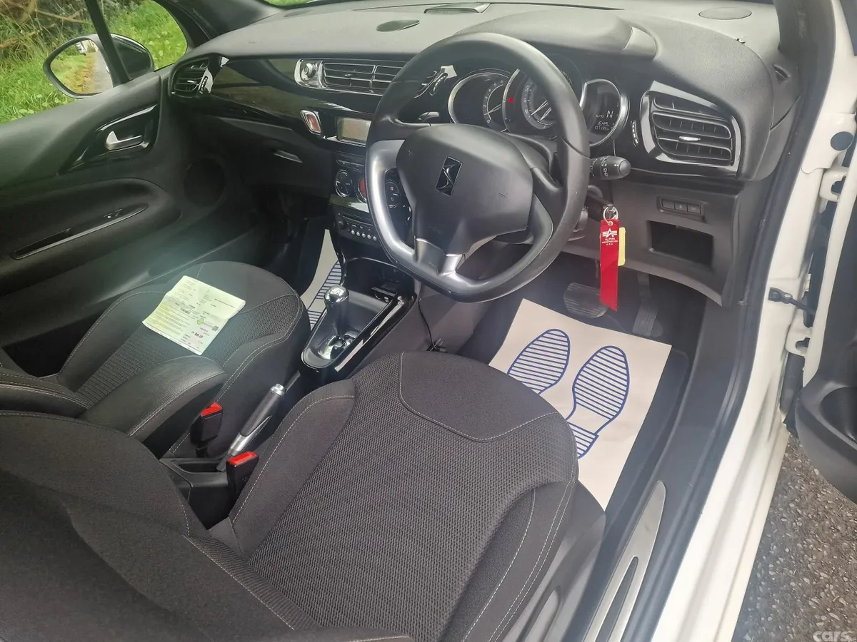 Citroen DS 3 Hatchback, Petrol, 2016, White