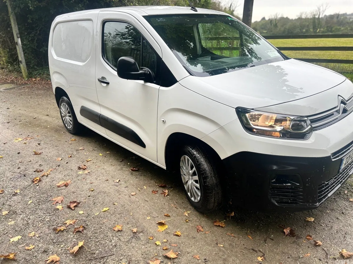 Citroen Berlingo MPV, Diesel, 2022, White