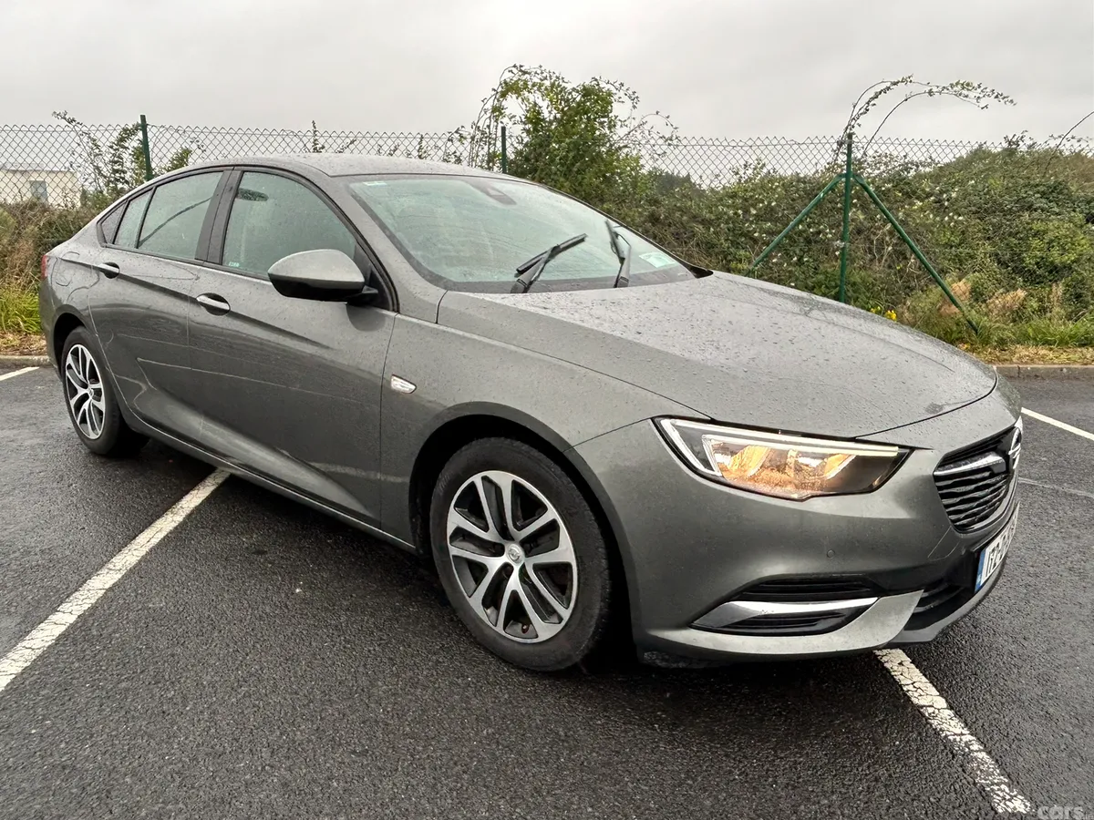 Opel Insignia Hatchback, Diesel, 2017, Grey