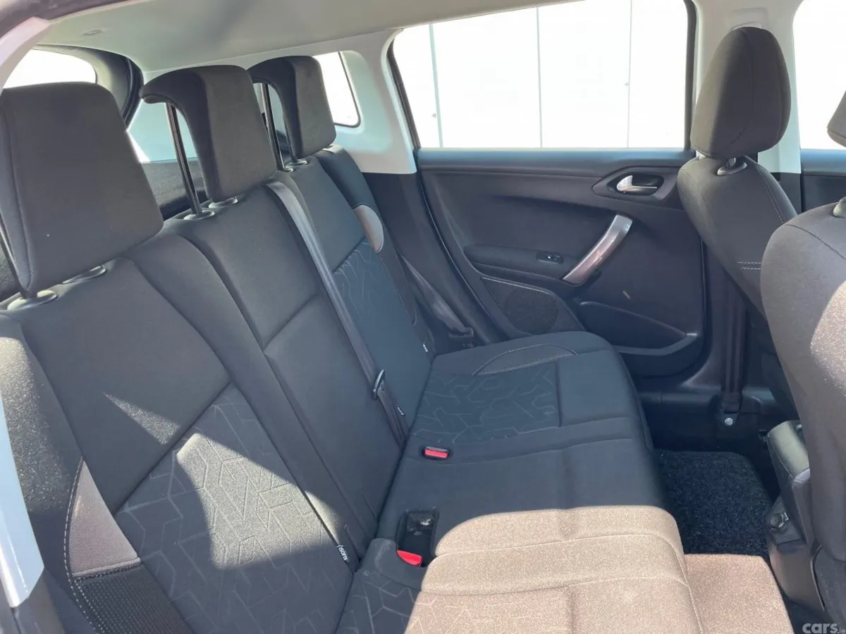 Peugeot 2008 SUV, Diesel, 2016, Grey