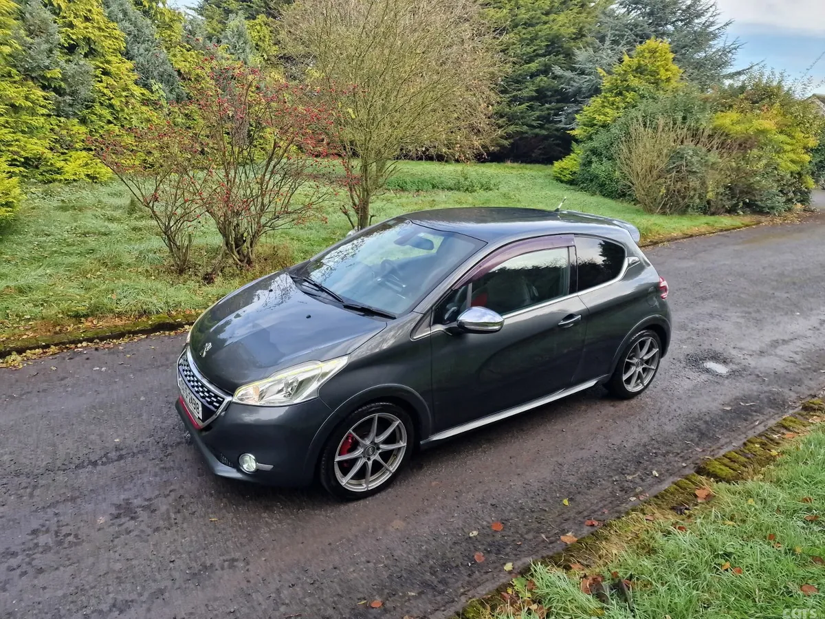 Peugeot 208 Hatchback, Petrol, 2013, Grey
