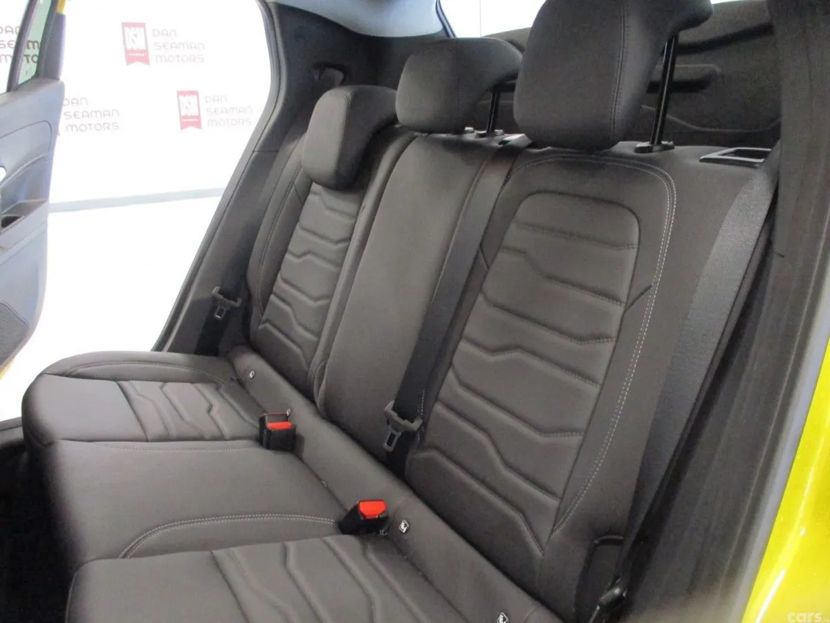 Jeep Avenger SUV, Electric, 2026, Yellow