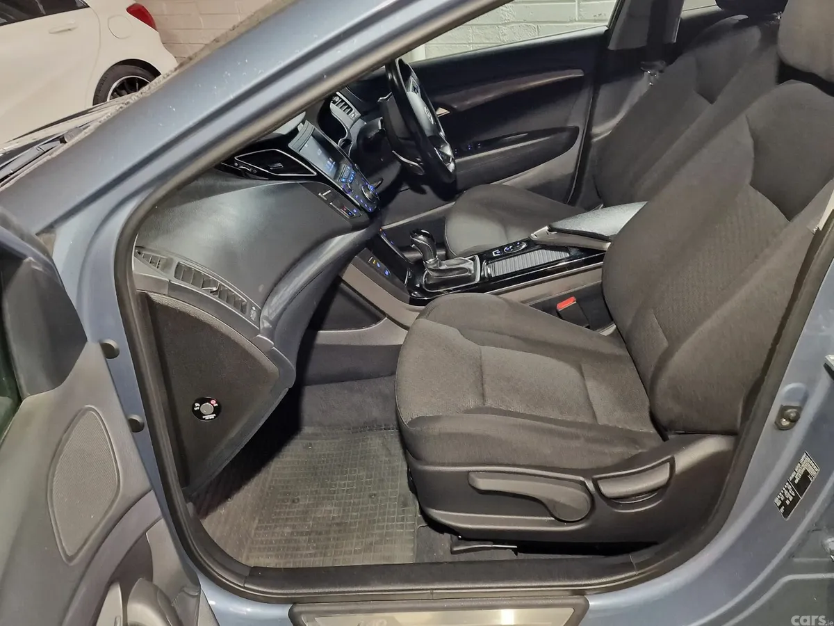 Hyundai i40 Saloon, Diesel, 2017, Blue