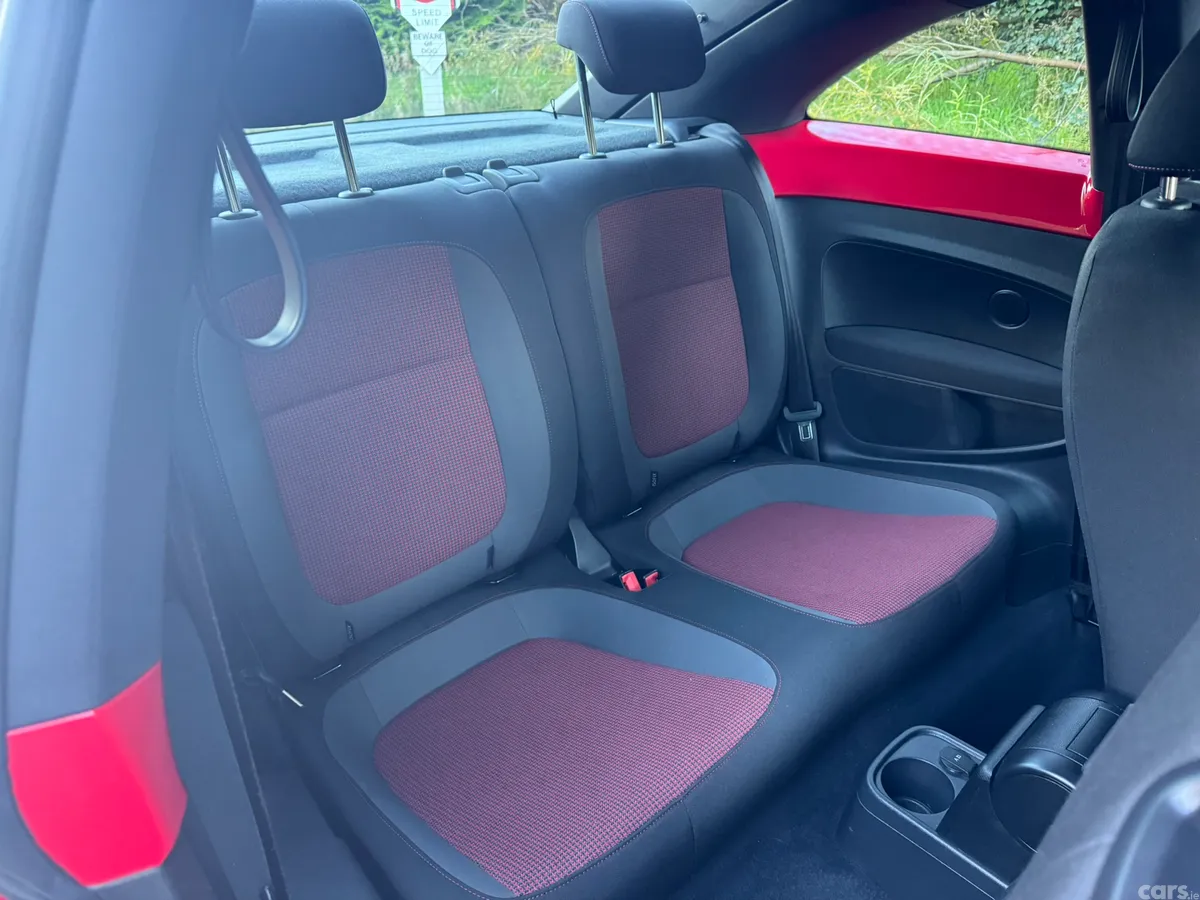 Volkswagen Beetle Hatchback, Petrol, 2015, Red
