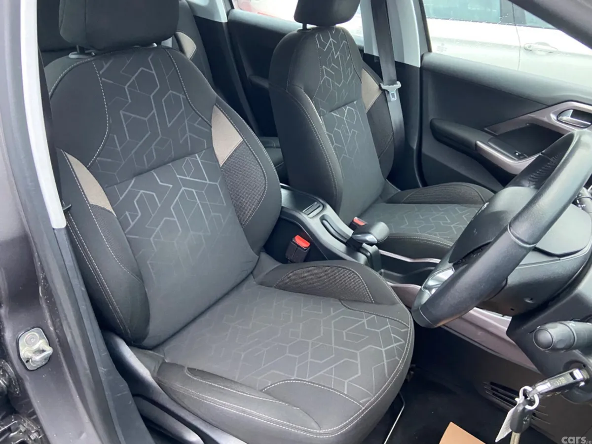 Peugeot 2008 SUV, Diesel, 2015, Grey