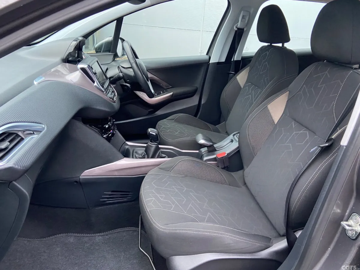 Peugeot 2008 SUV, Diesel, 2015, Grey