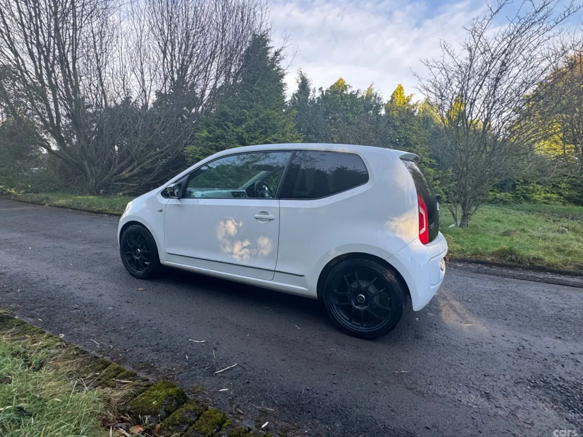 Volkswagen up! Hatchback, Petrol, 2014, White