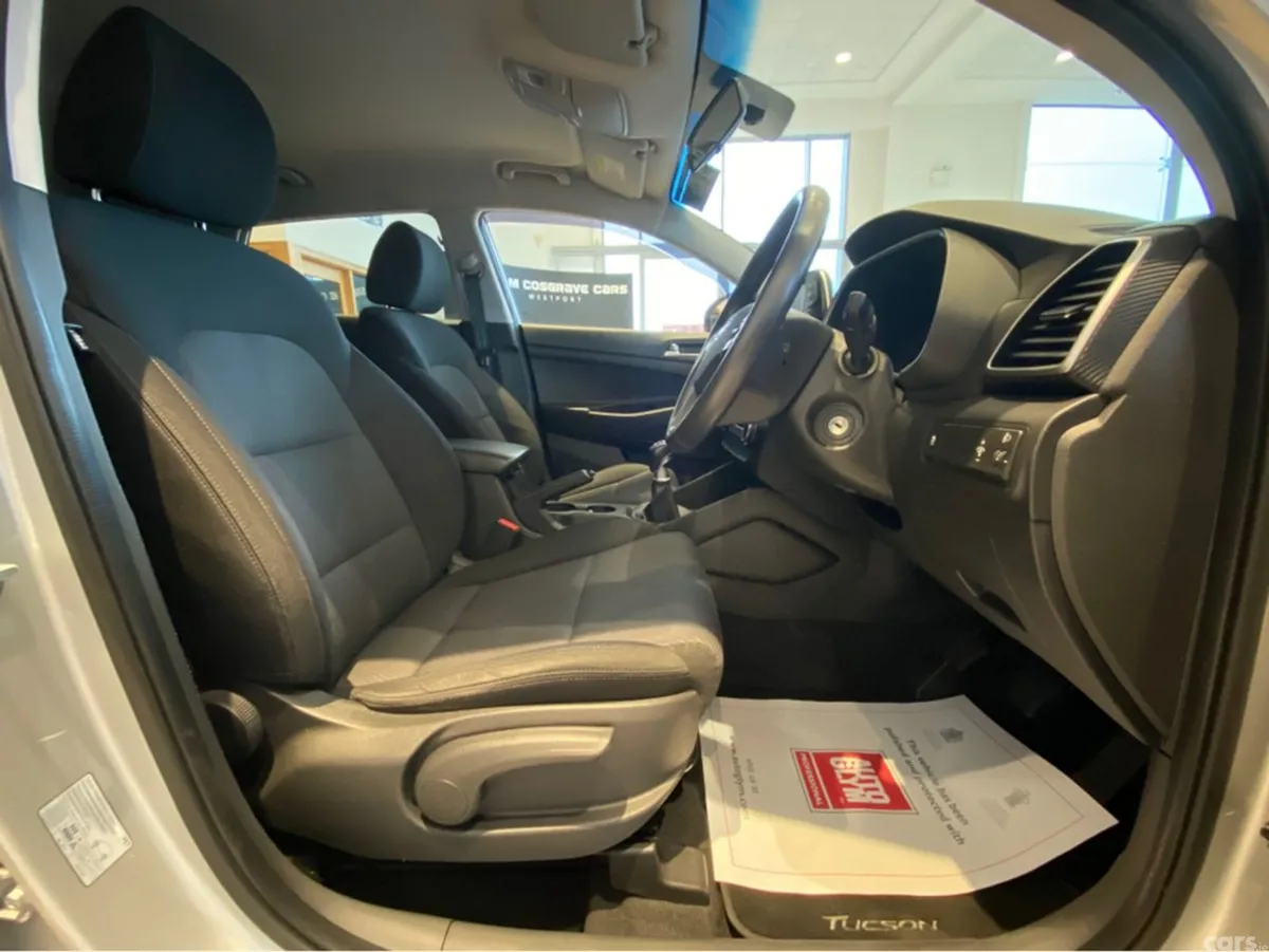 Hyundai Tucson MPV, Diesel, 2019, Grey