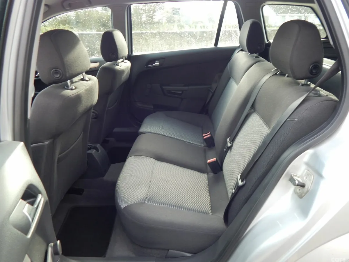 Vauxhall Astra Estate, Diesel, 2009, Silver
