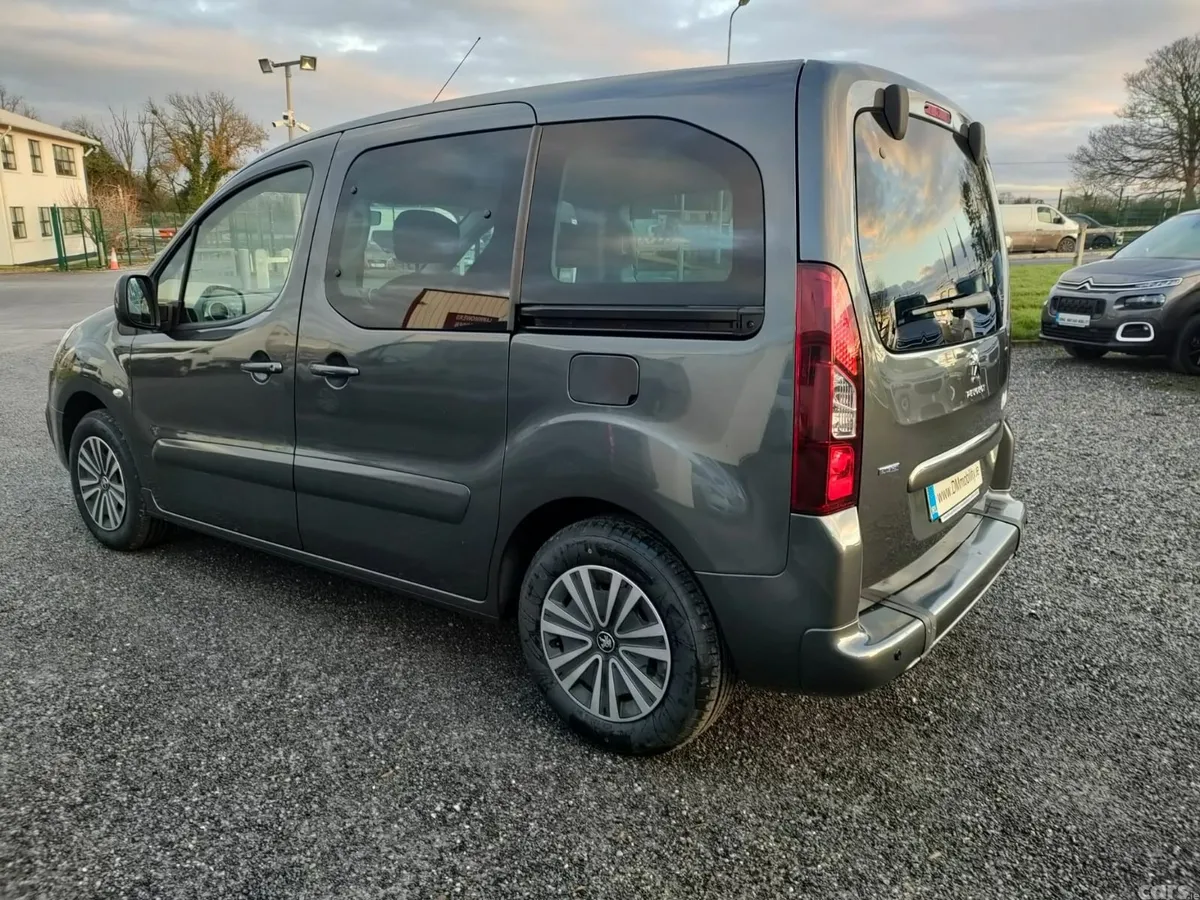 Peugeot Partner MPV, Diesel, 2017, Grey