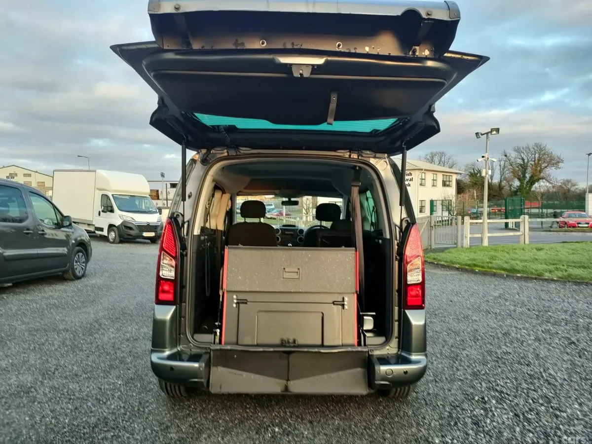 Peugeot Partner MPV, Diesel, 2017, Grey