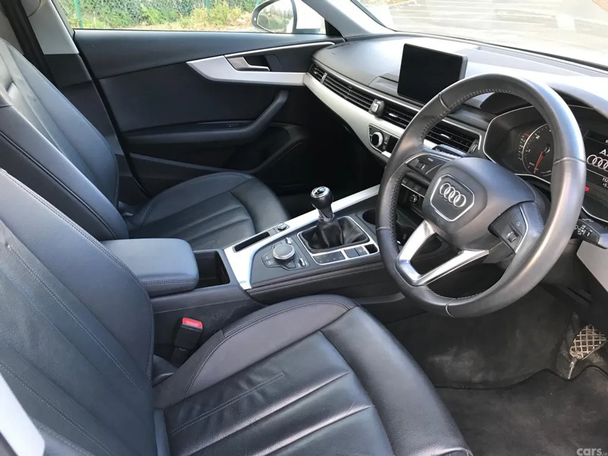 Audi A4 Saloon, Diesel, 2018, White