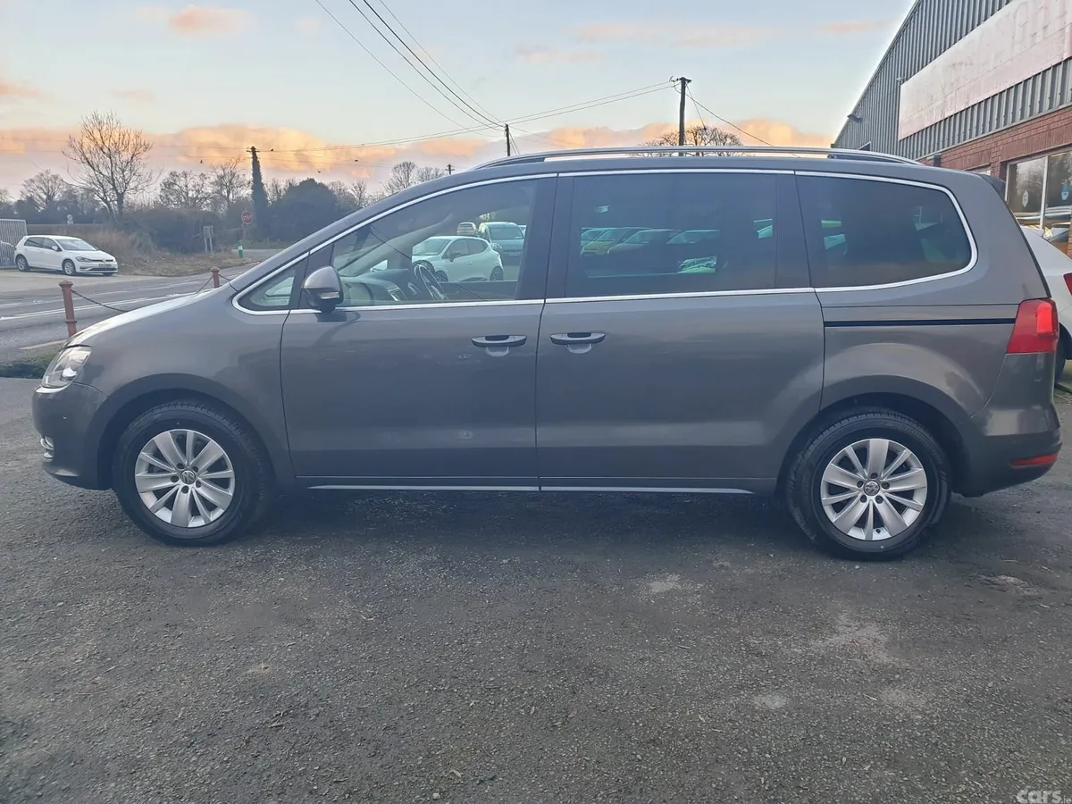 Volkswagen Sharan MPV, Petrol, 2014, Grey