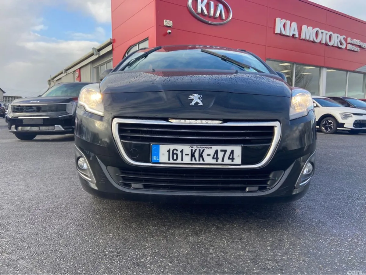 Peugeot 5008 MPV, Diesel, 2016, Black