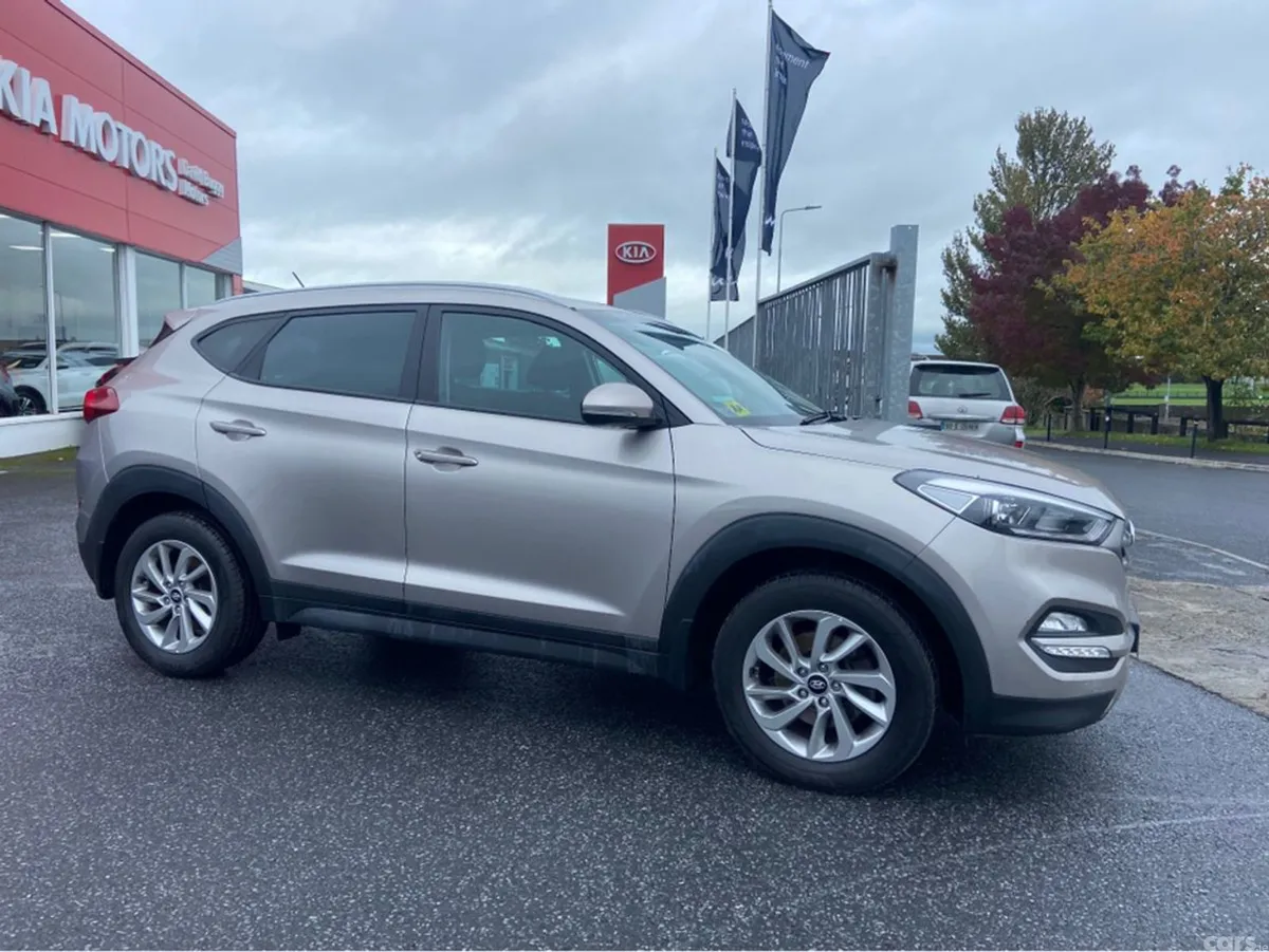 Hyundai Tucson MPV, Diesel, 2016, White