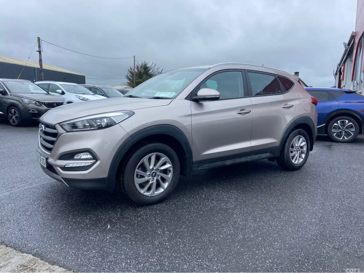 Hyundai Tucson MPV, Diesel, 2016, White