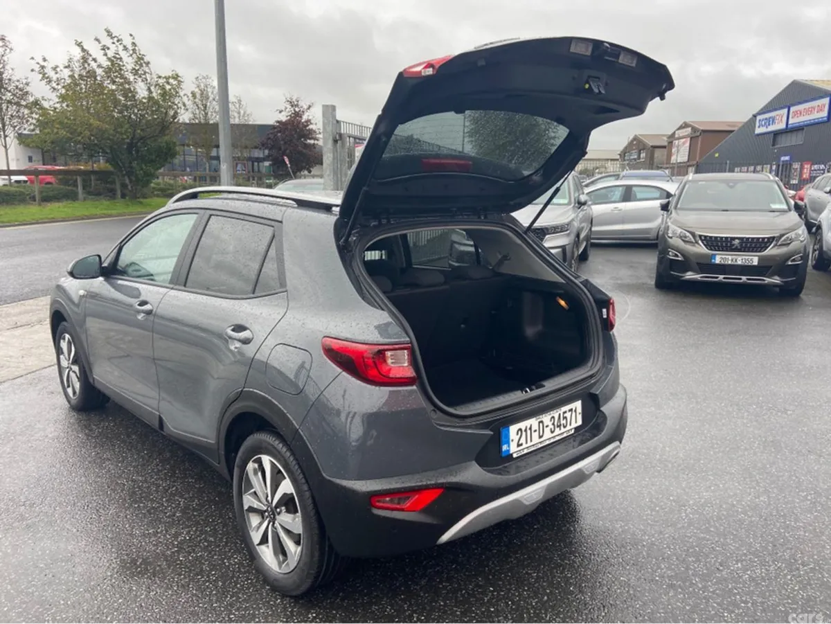 Kia Stonic Estate, Petrol, 2021, Grey
