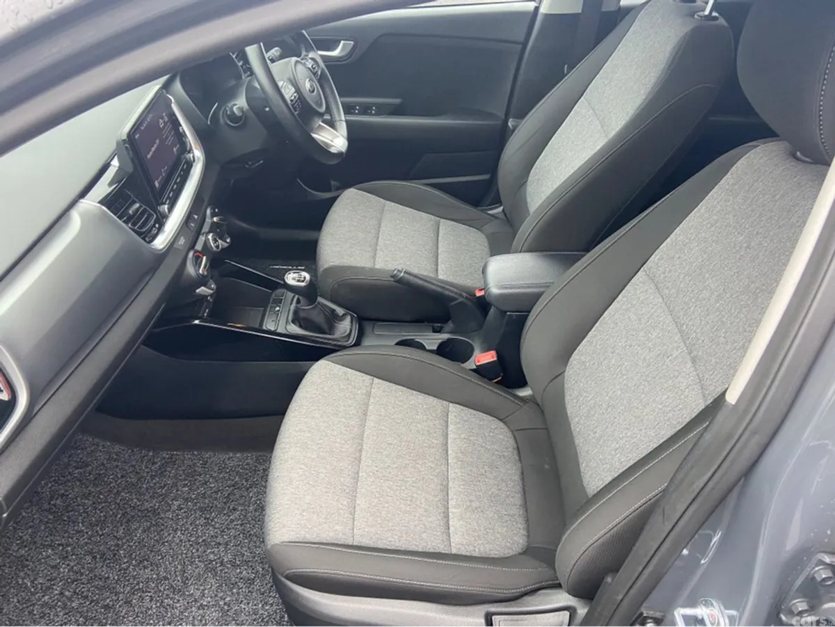 Kia Stonic Estate, Petrol, 2021, Grey