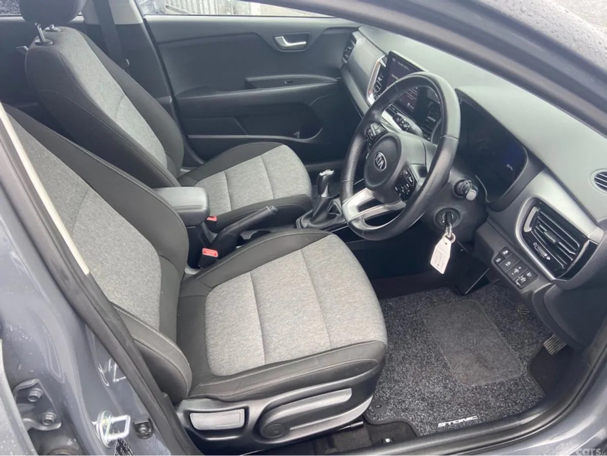 Kia Stonic Estate, Petrol, 2021, Grey