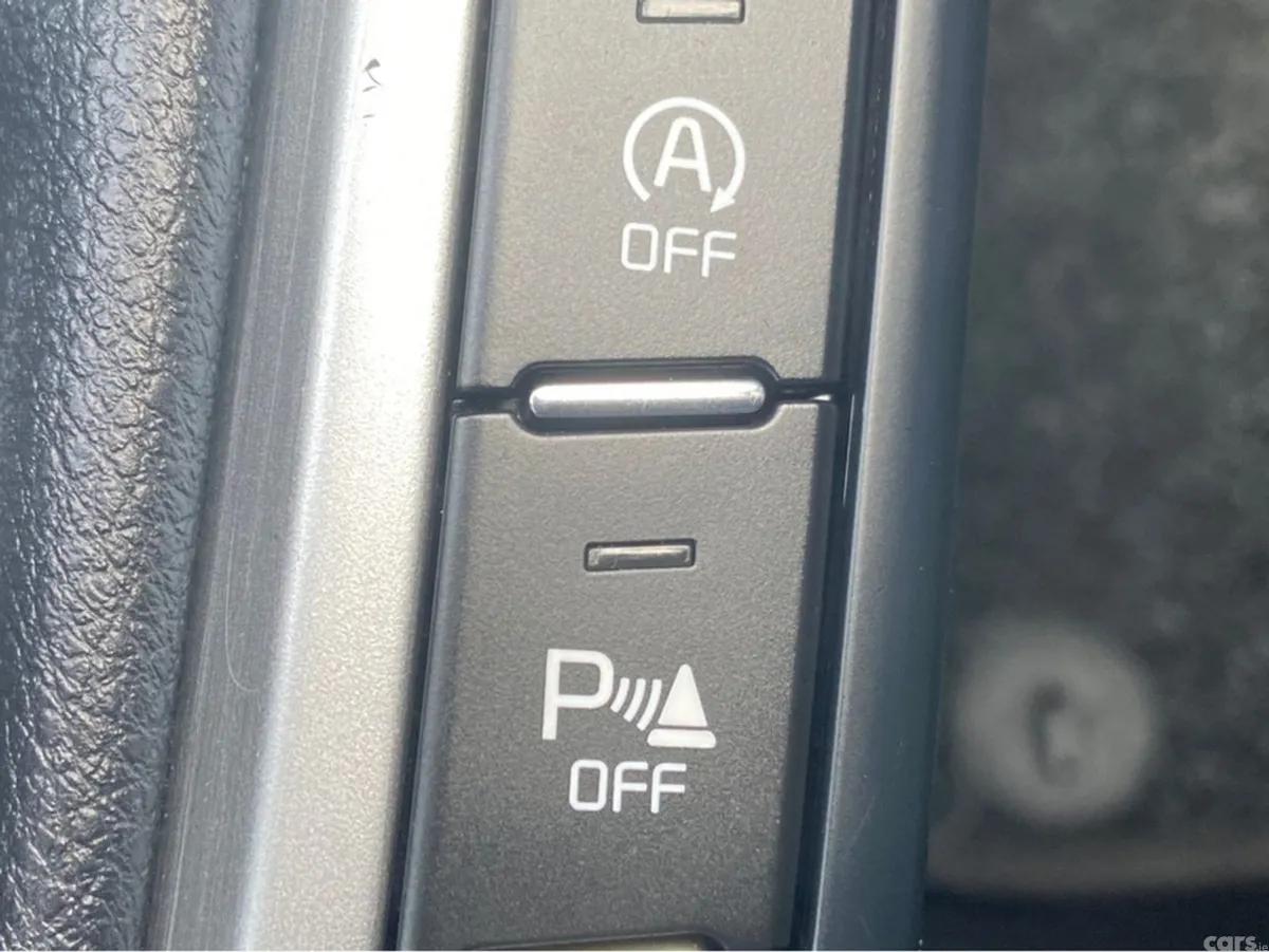 Kia Ceed Hatchback, Petrol, 2020, Grey