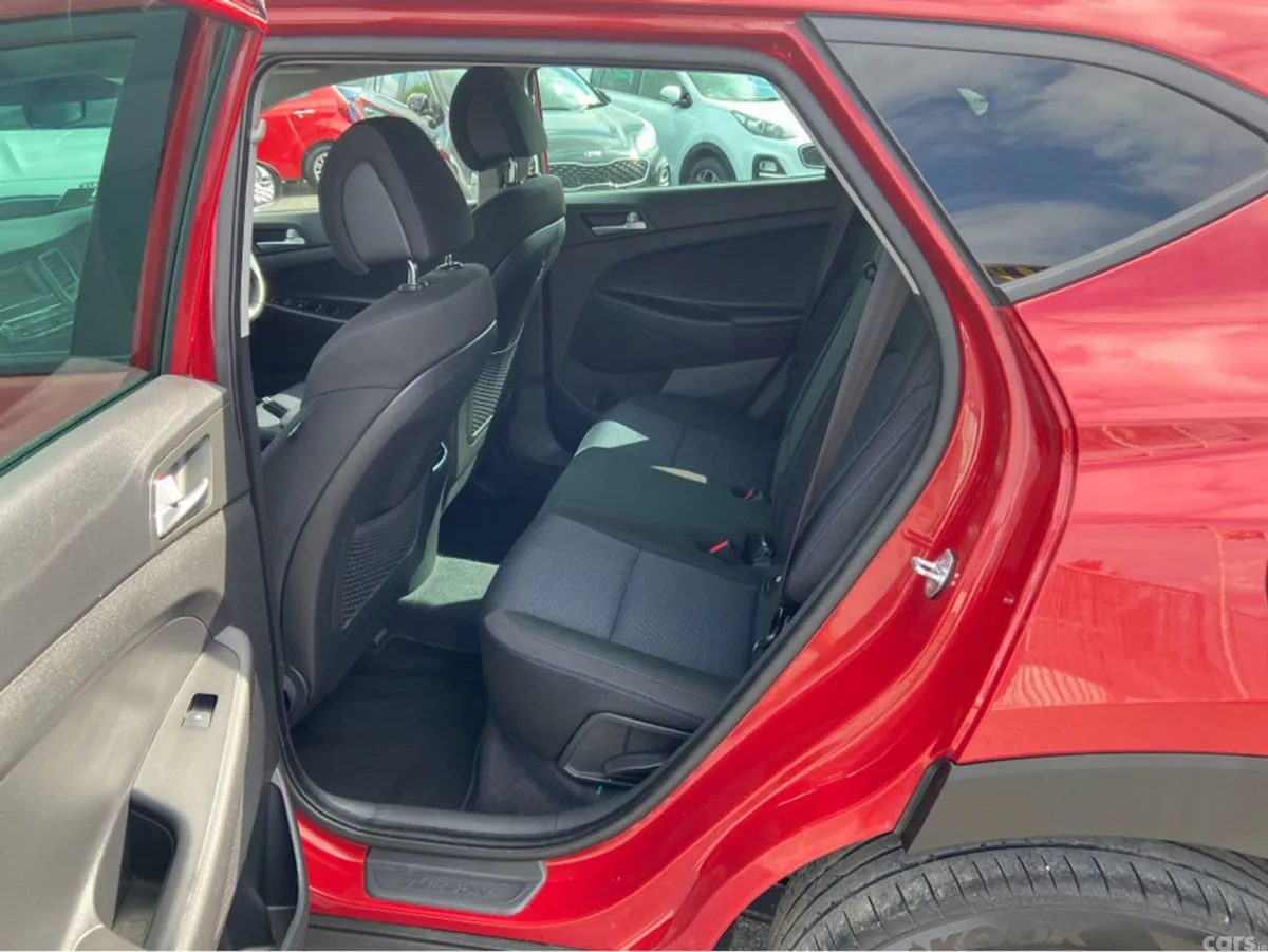 Hyundai Tucson Estate, Diesel, 2018, Red