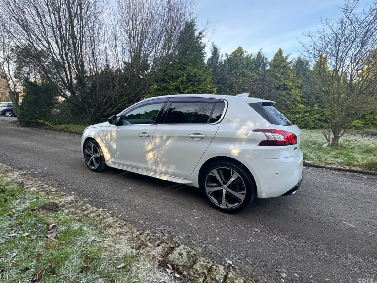 Peugeot 308 Hatchback, Petrol, 2016, White