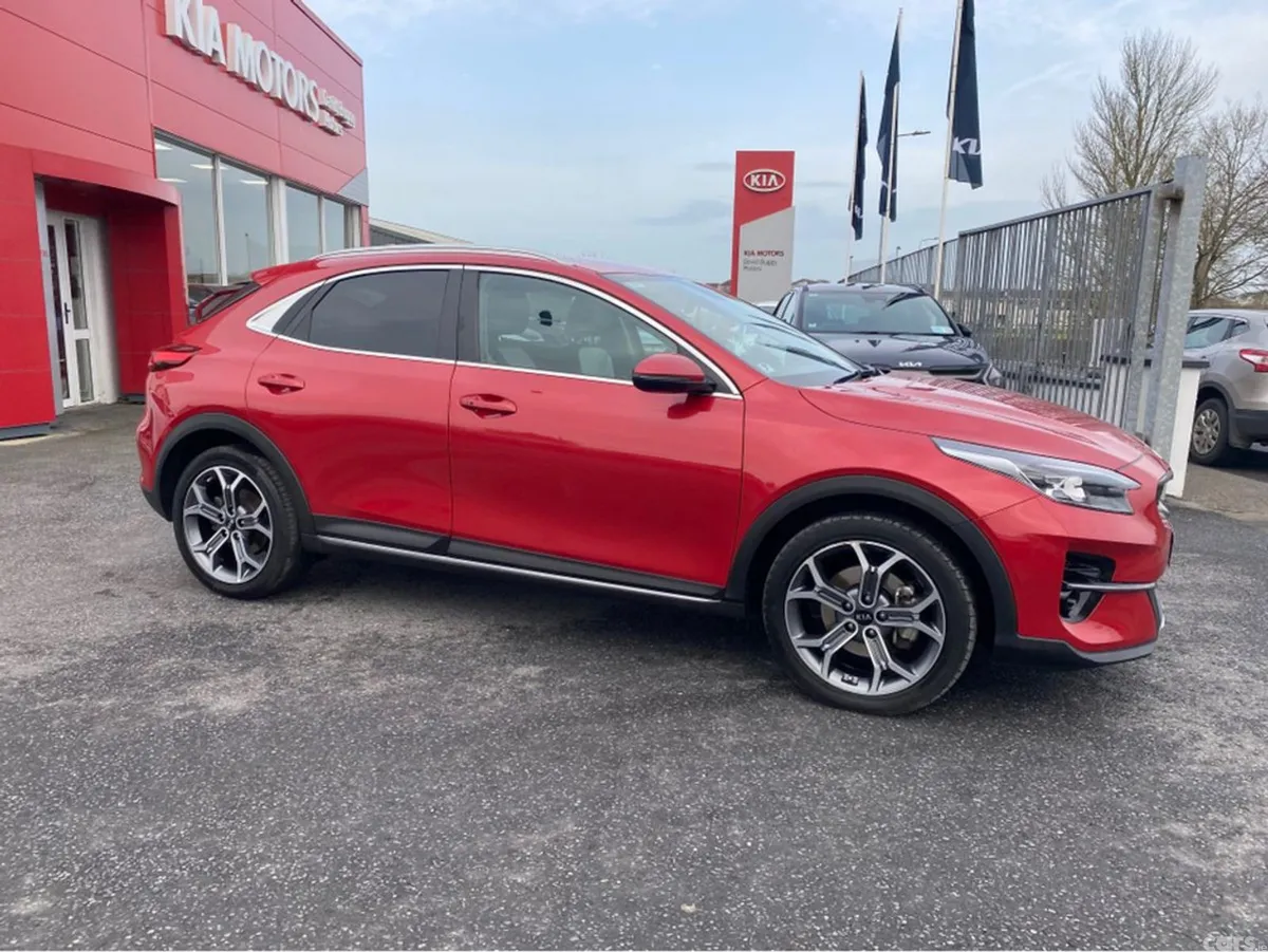 Kia XCeed Hatchback, Petrol Plug-in Hybrid, 2021, Red
