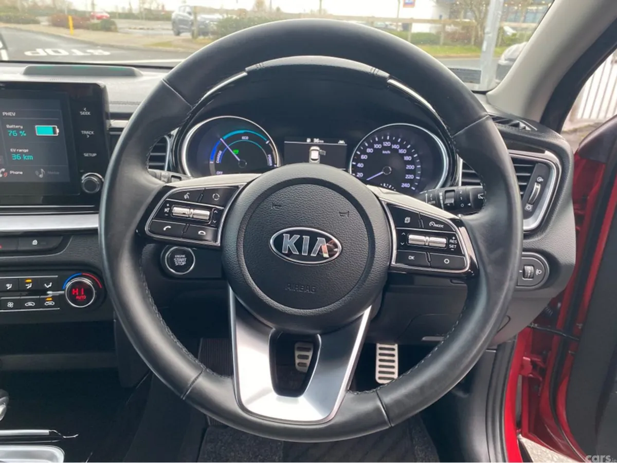 Kia XCeed Hatchback, Petrol Plug-in Hybrid, 2021, Red