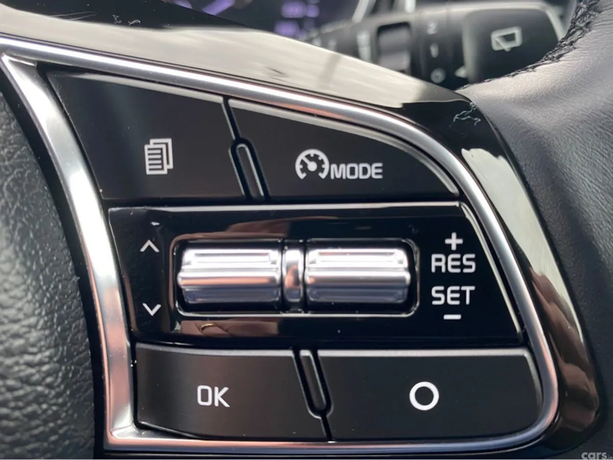 Kia XCeed Hatchback, Petrol Plug-in Hybrid, 2021, Red