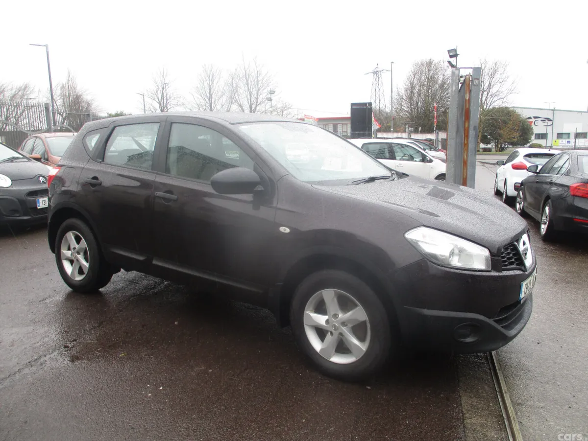 Nissan Qashqai Hatchback, Diesel, 2013, Black