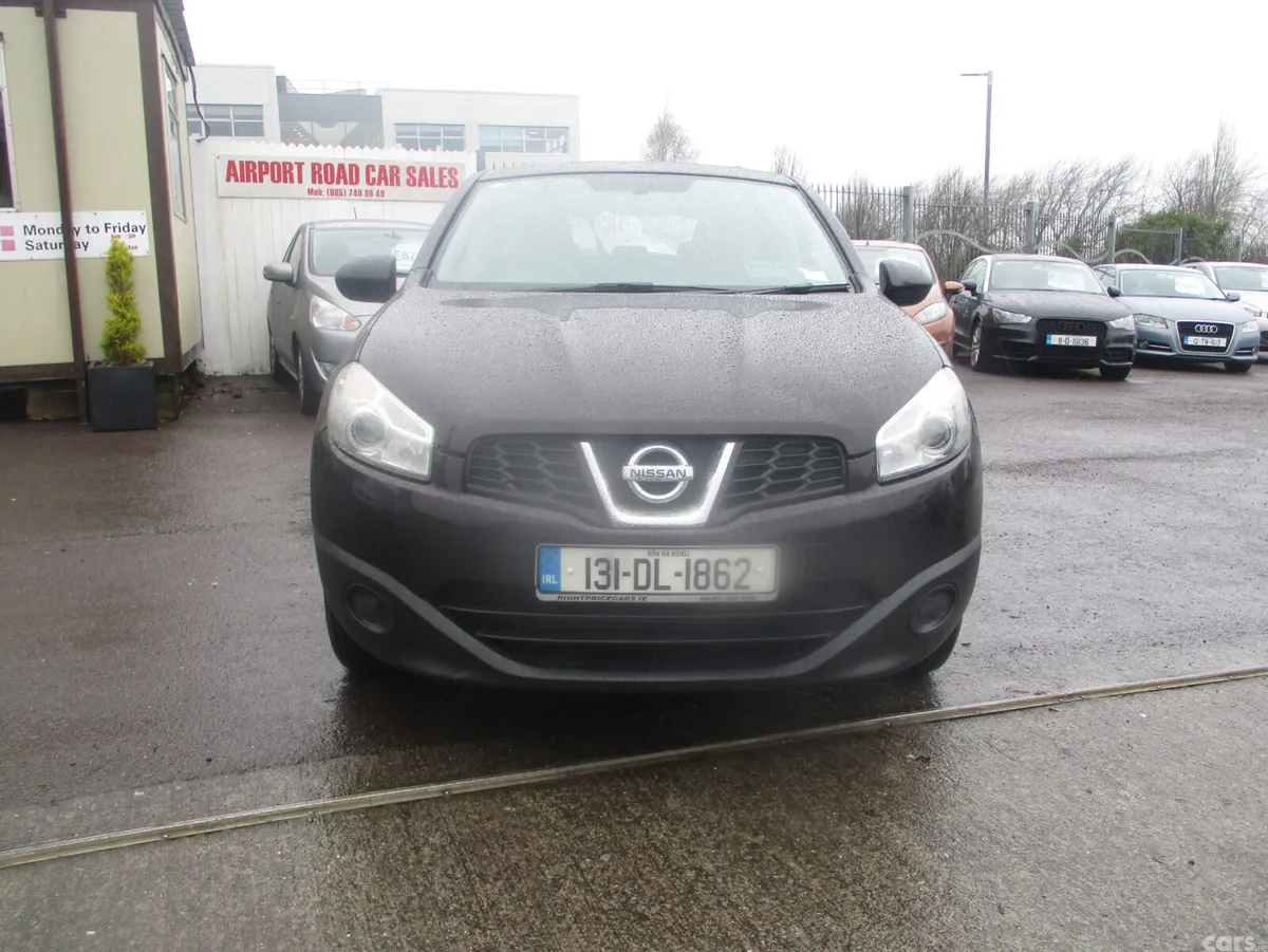 Nissan Qashqai Hatchback, Diesel, 2013, Black