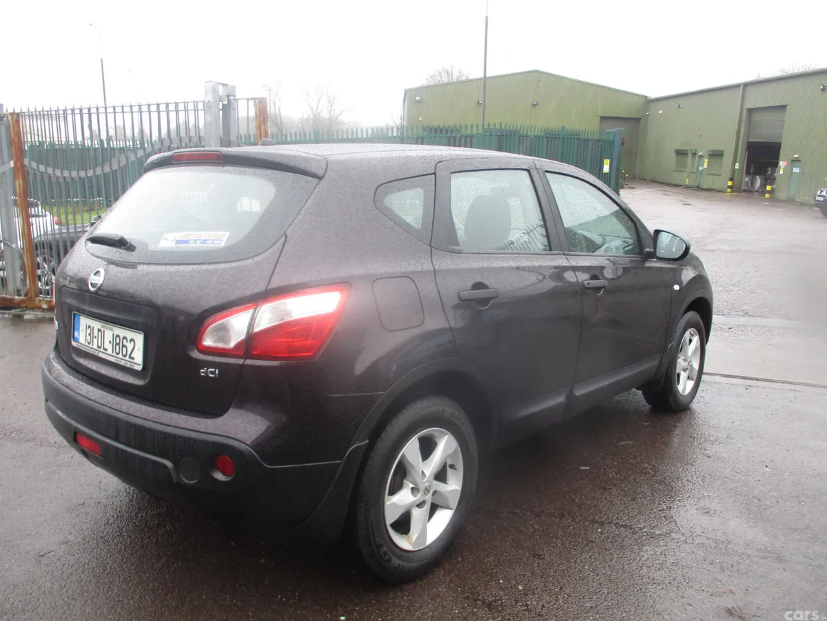 Nissan Qashqai Hatchback, Diesel, 2013, Black