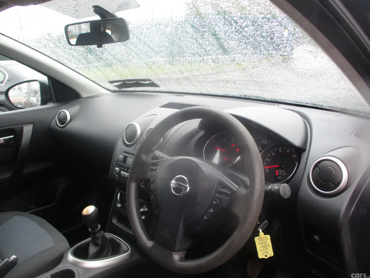 Nissan Qashqai Hatchback, Diesel, 2013, Black