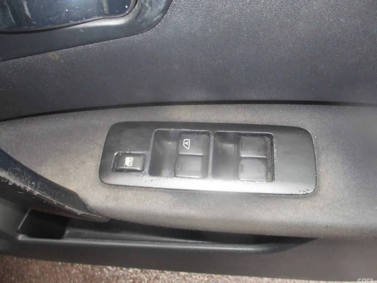 Nissan Qashqai Hatchback, Diesel, 2013, Black