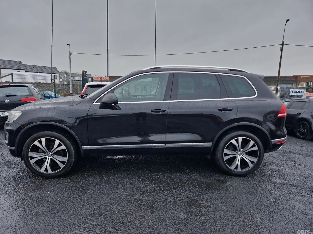 Volkswagen Touareg SUV, Diesel, 2016, Black