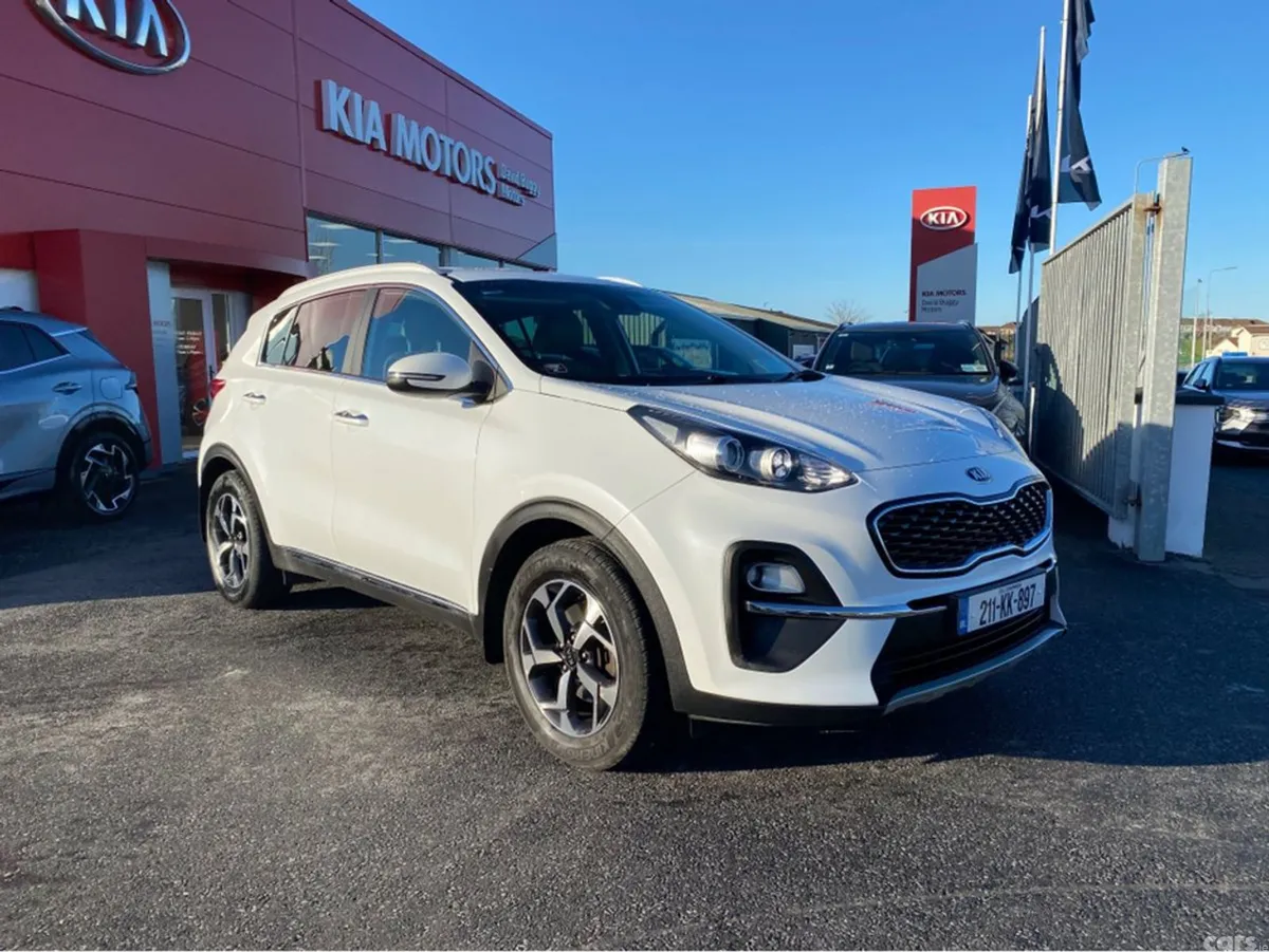 Kia Sportage MPV, Diesel Hybrid, 2021, White