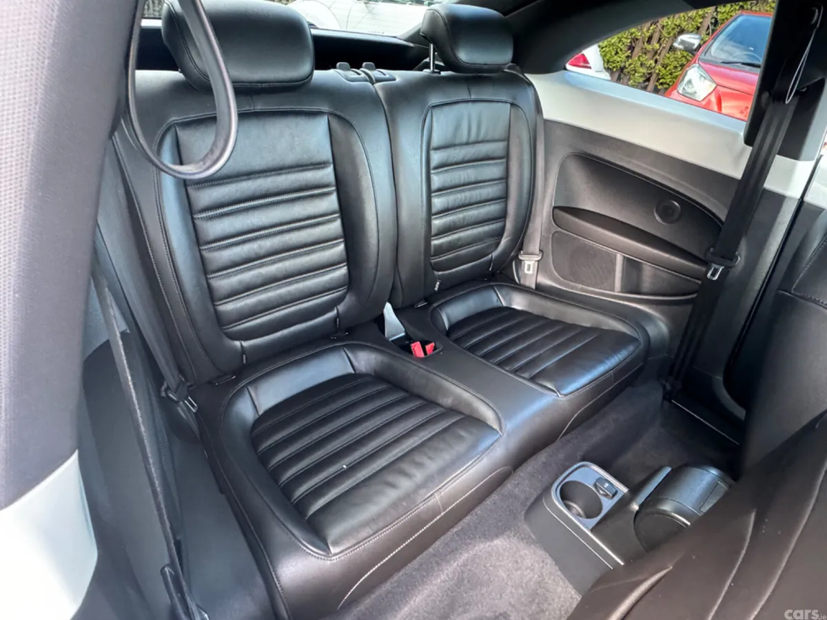 Volkswagen Beetle Hatchback, Petrol, 2014, White