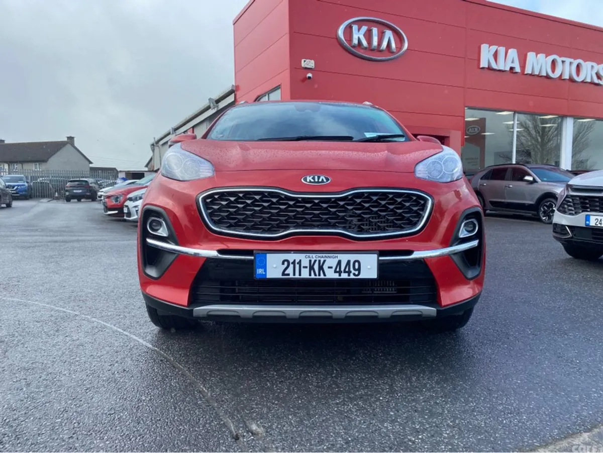 Kia Sportage MPV, Diesel, 2021, Red
