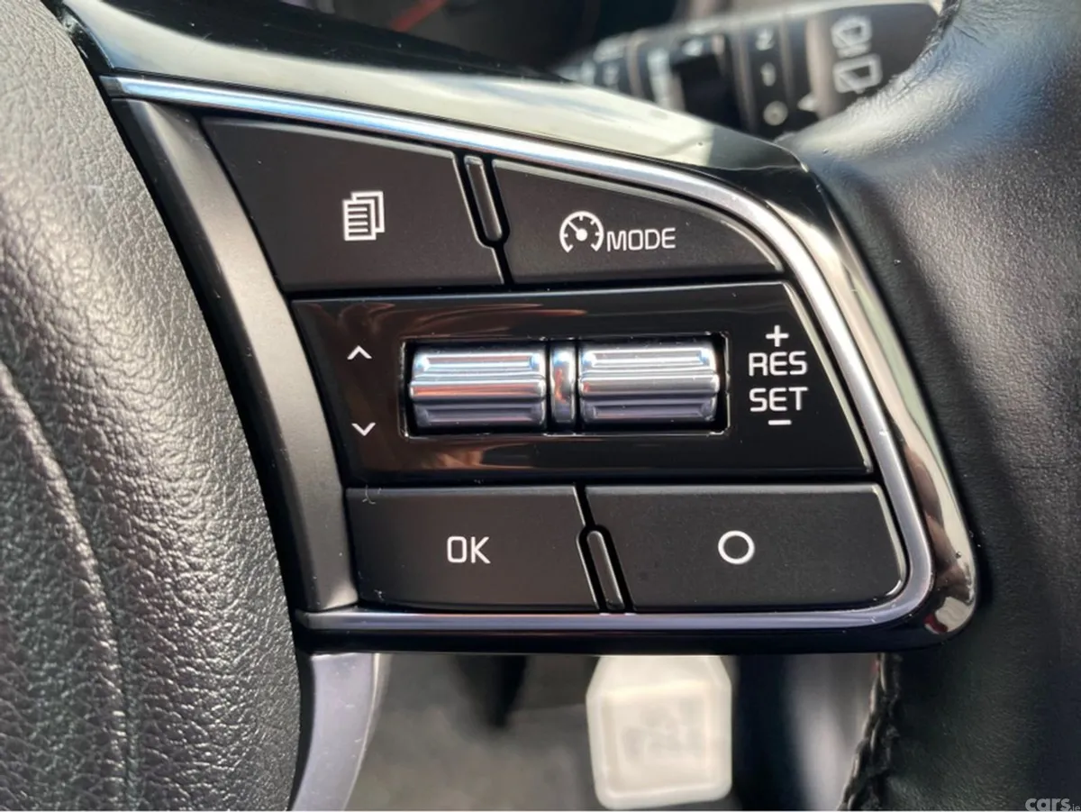 Kia Sportage MPV, Diesel, 2021, Red