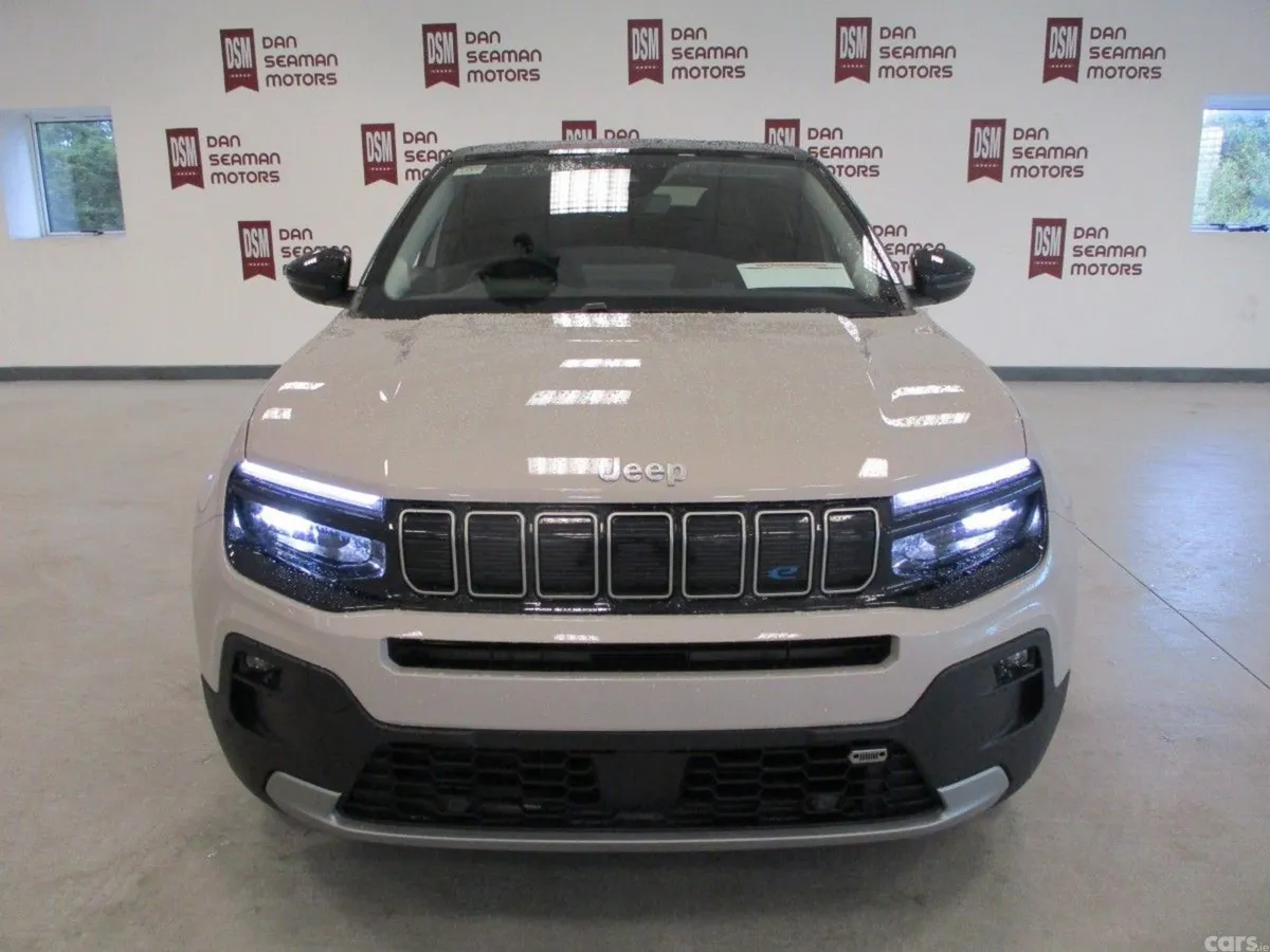 Jeep Avenger SUV, Electric, 2026, Grey