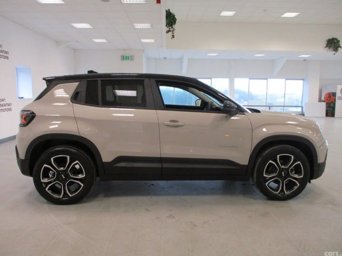 Jeep Avenger SUV, Electric, 2026, Grey