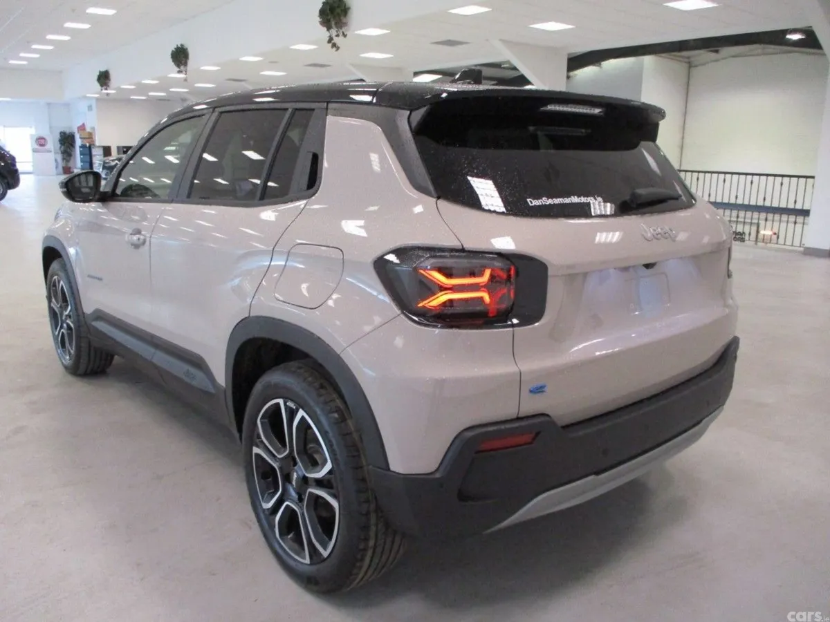 Jeep Avenger SUV, Electric, 2026, Grey