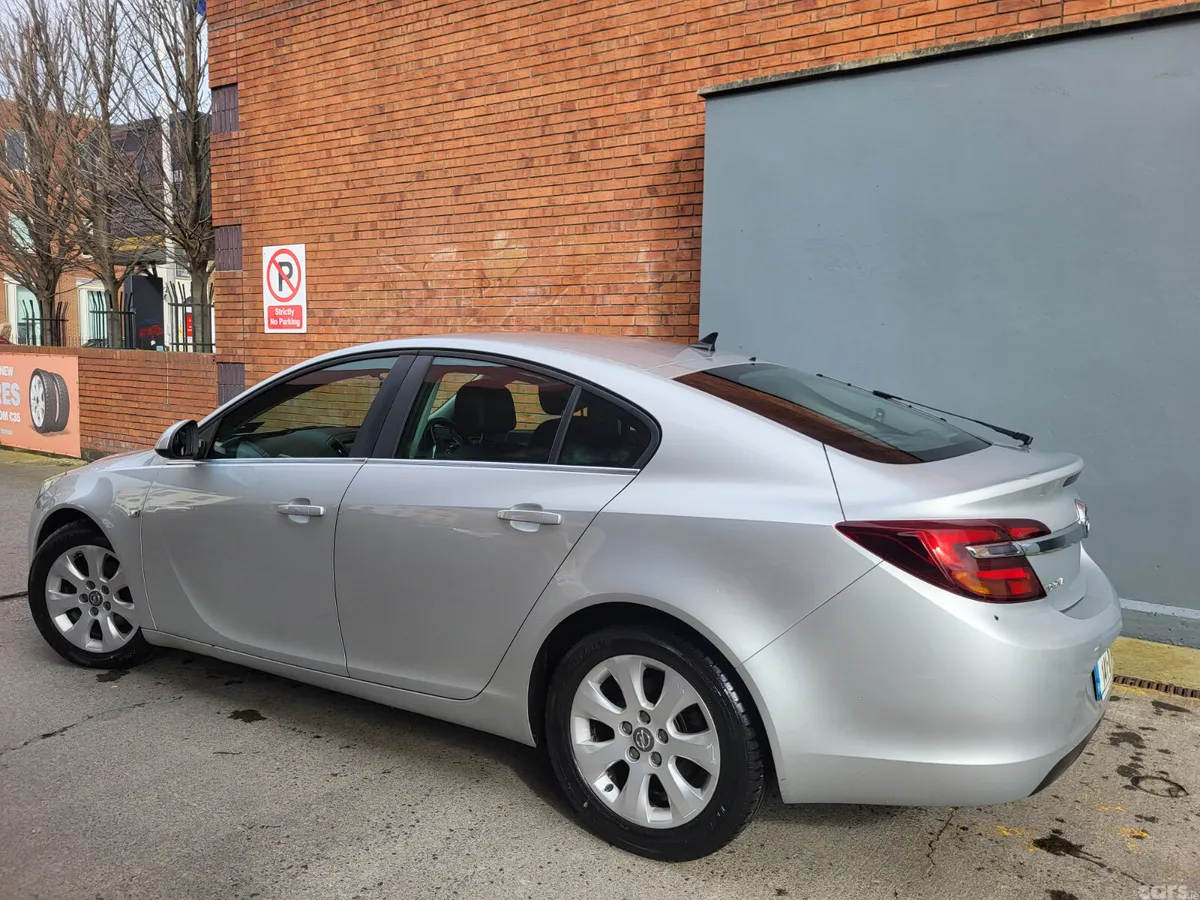 Opel Insignia Hatchback, Diesel, 2014, Silver
