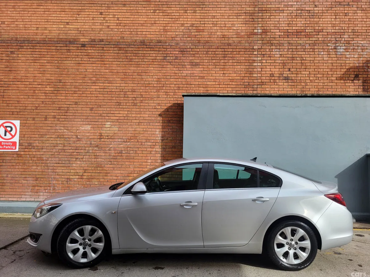 Opel Insignia Hatchback, Diesel, 2014, Silver