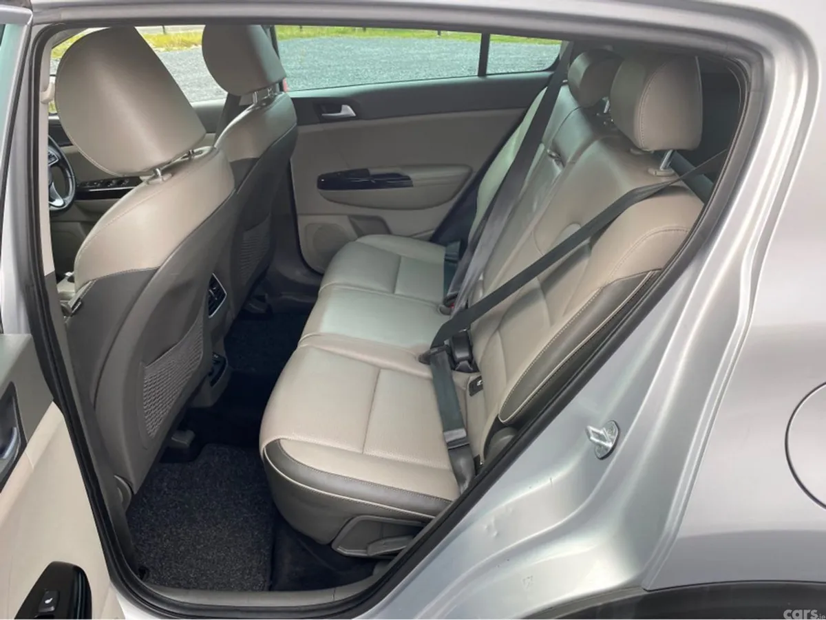 Kia Sportage MPV, Diesel, 2019, Grey