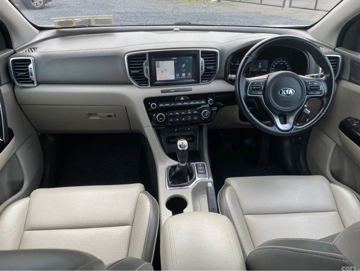 Kia Sportage MPV, Diesel, 2019, Grey