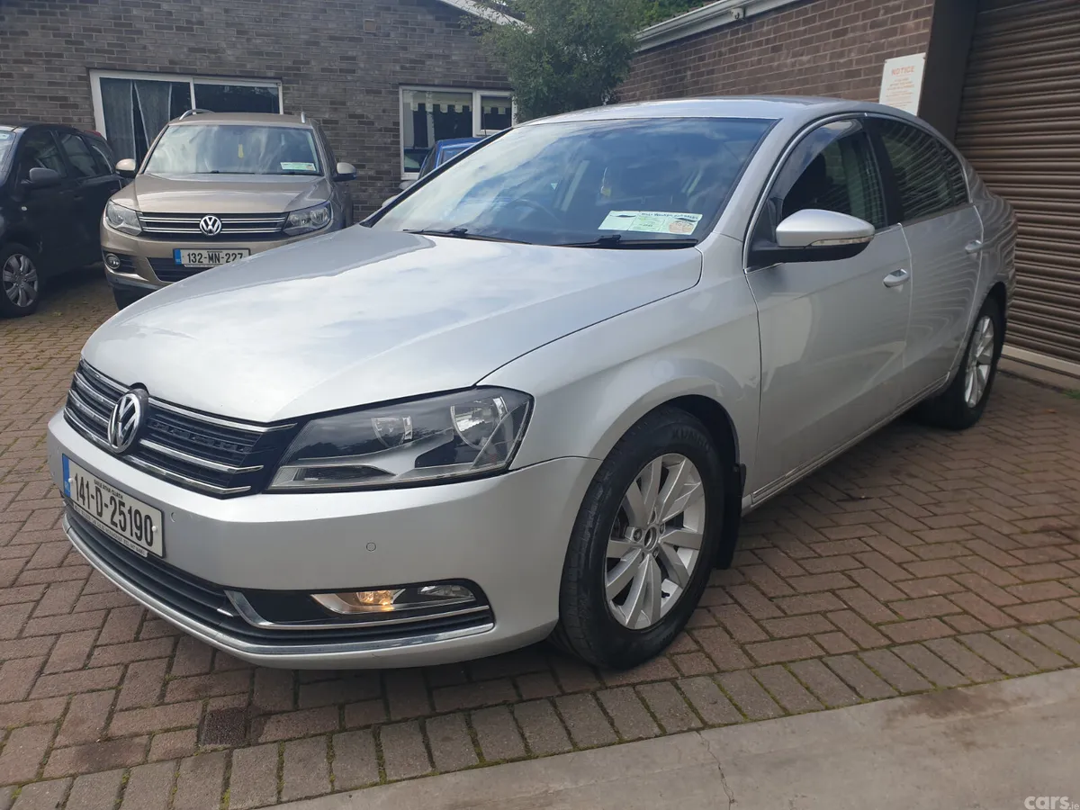 Volkswagen Passat Saloon, Diesel, 2014, Silver