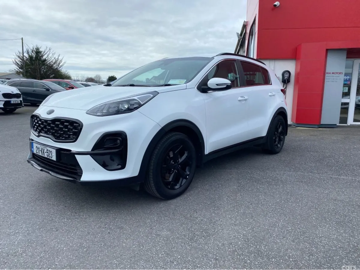 Kia Sportage MPV, Diesel, 2021, White